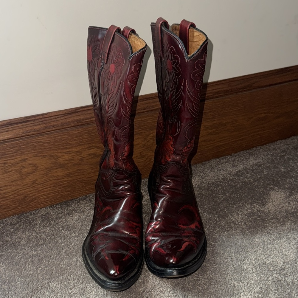 Cat’s Paw Vintage Western Cowboy Boots Red Floral Embroidered Leather SIZE 7 - Picture 3 of 16